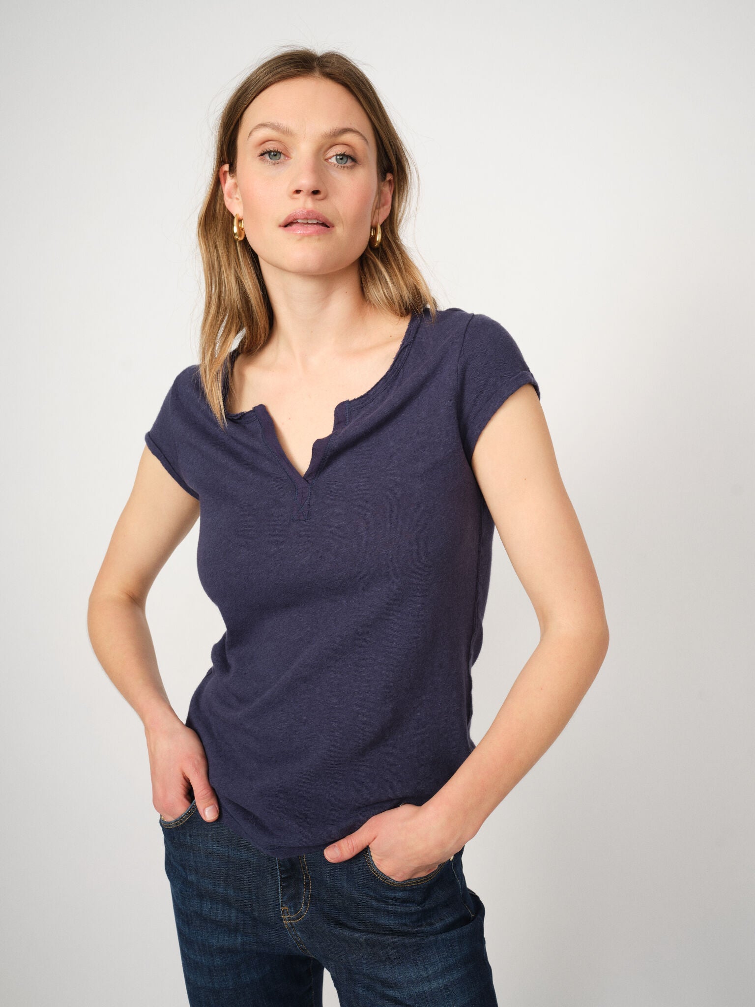 Modelshot / Navy / Detail